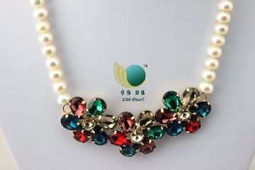 卓伟珍珠 欧美流行饰品 梅花水晶宝石短款8-9mm珍珠项链 131103